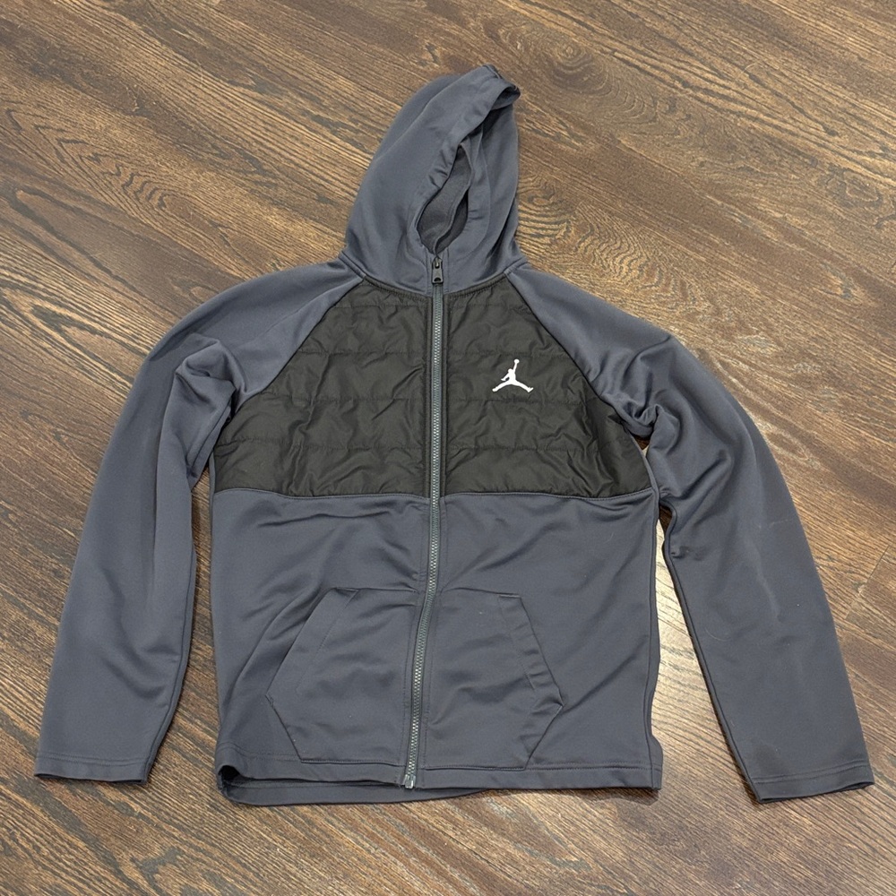 Jordan Boy’s Charcoal Gray and Black Quilted-Panel Hoodie Jacket Size XL